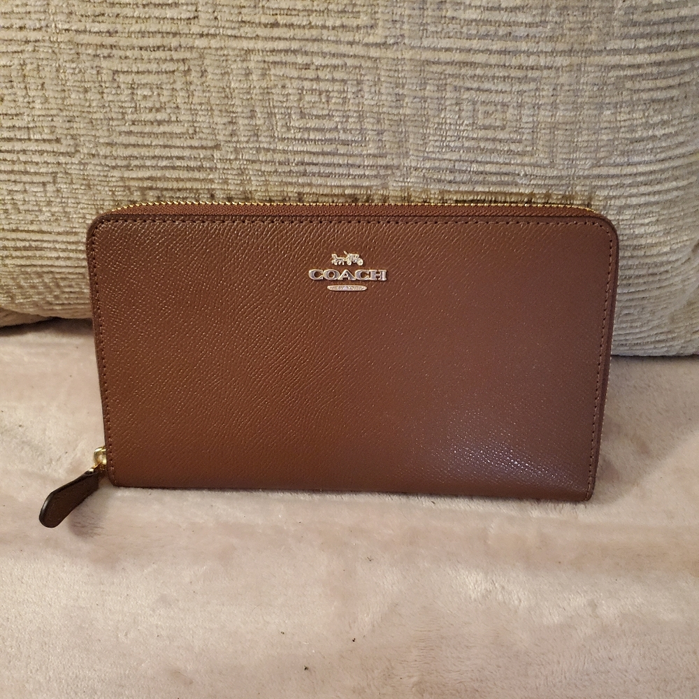 New Coach wallet